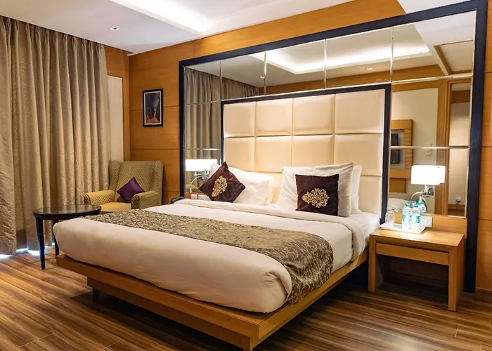 Deluxe King Room